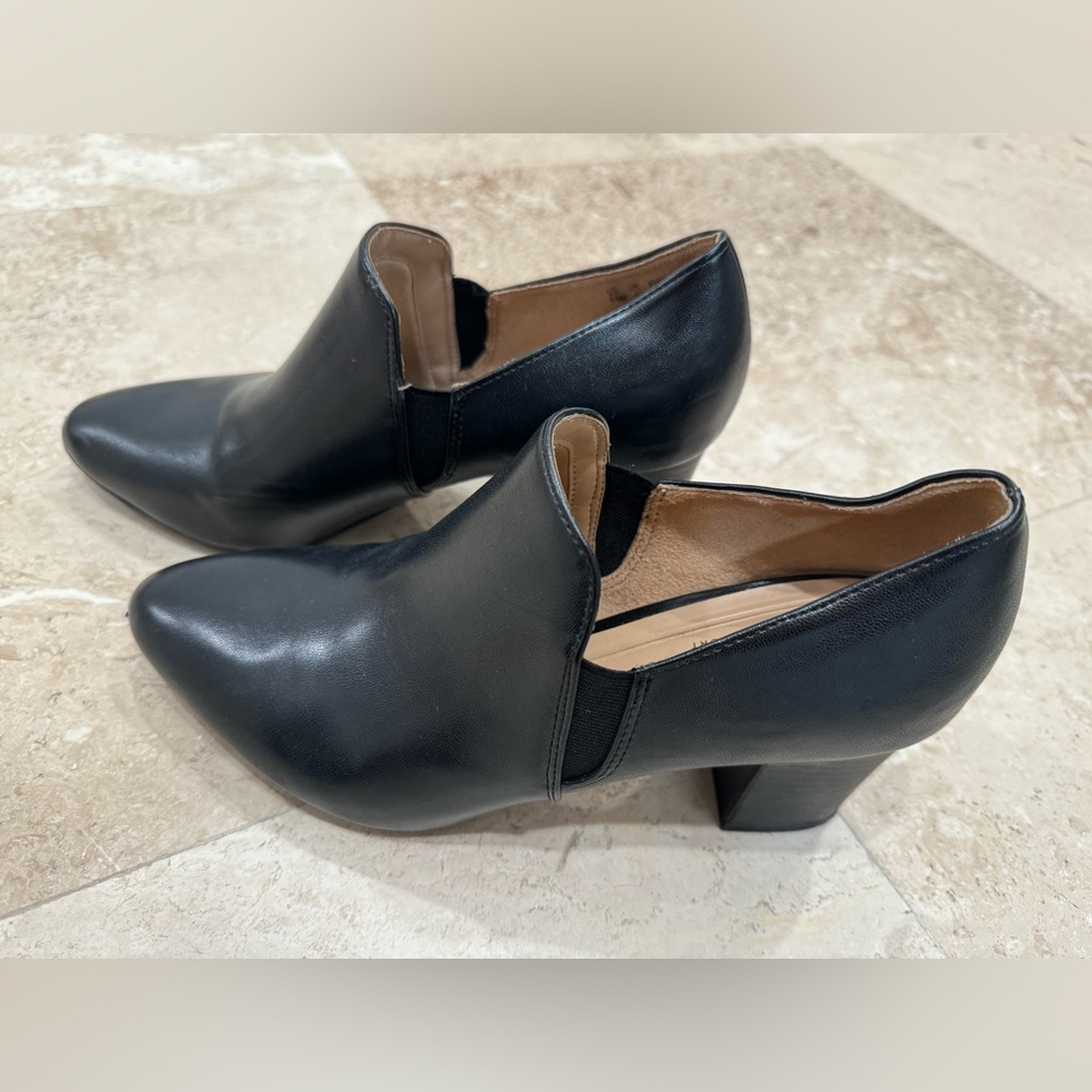 Abella True Comfort Black Dress Shoes with Heels Bootie Size 8US